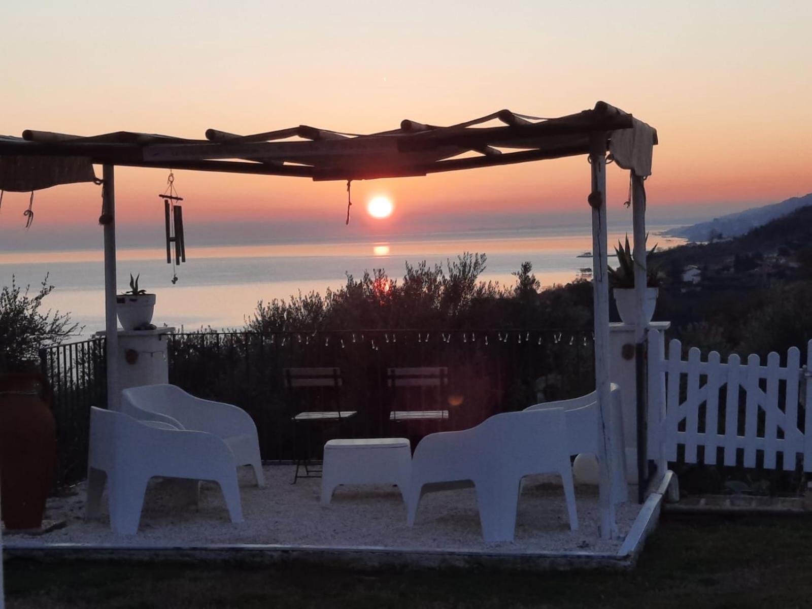 Гостевой дом La Collina Sui Trabocchi Ортона Экстерьер фото